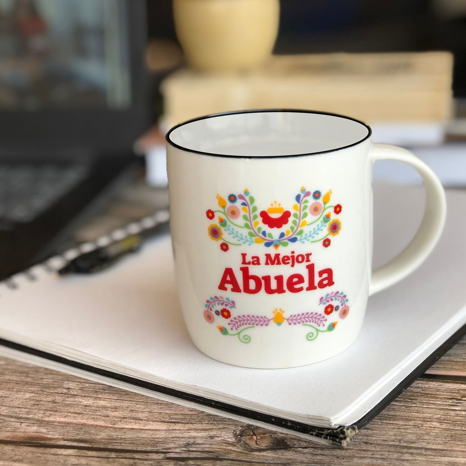 La Mejor Abuela Mug – Colorful Floral Design