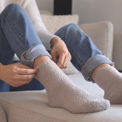 Stylish Wife Gift – Elegant Mug with Soft Socks