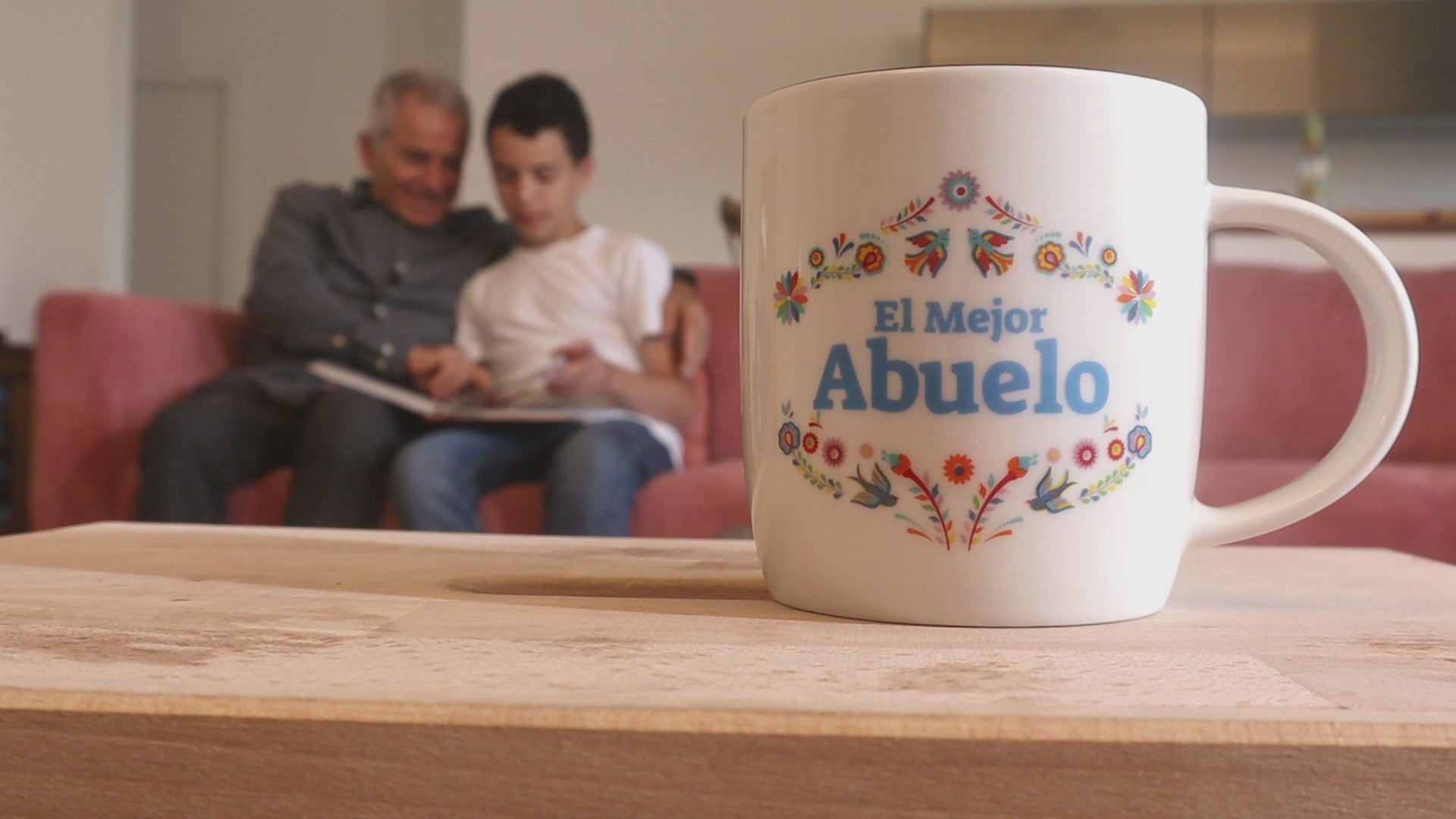 El Mejor Abuelo – Gift Mug with a Traditional Touch